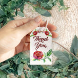 Etiqueta Para Presente Obrigado Vintage Rosa vermelha Watercolor Floral<br><div class="desc">Etiquetas de presentes de Rosa vermelha de vinheta. Este design maravilhoso apresenta rosas vermelhas elegantes com tipografia vermelha escura, que diz "Obrigado". A etiqueta de presente é branca e o modelo está pronto para que você adicione uma mensagem personalizada no verso, se desejar. (Sinta-se livre para deixar o vazio da...</div>