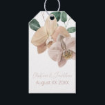 Etiqueta Para Presente Orquídeas Românticas em Aquarela<br><div class="desc">Estas etiquetas de presente de casamento românticas apresentam um design floral nos cartões de jogo. O fundo é simples branco,  com orquídeas em aquarela. Um delicado buquê de flores de orquídea está representado no canto superior direito,  com os nomes do casal impressos abaixo.</div>