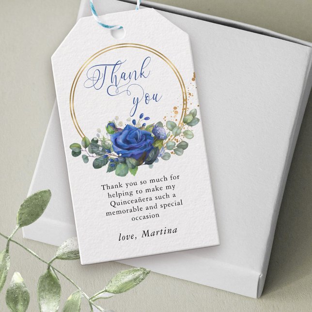 Etiqueta Para Presente Rosa Azul e Eucalyptus, obrigado (Elegant Quinceanera favor tags with thank you message. Blue rose floral arrangement in gold frame.)