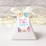 Etiqueta Para Presente Thanks A Hole Bunch | Donut Favor<br><div class="desc">Finish your little one's birthday party favors with these cute dessert themed tags,  featuring "thanks a hole bunch" in pastel lettering,  surrounded by watercolor donut illustrations in pink,  purple,  and aqua.</div>