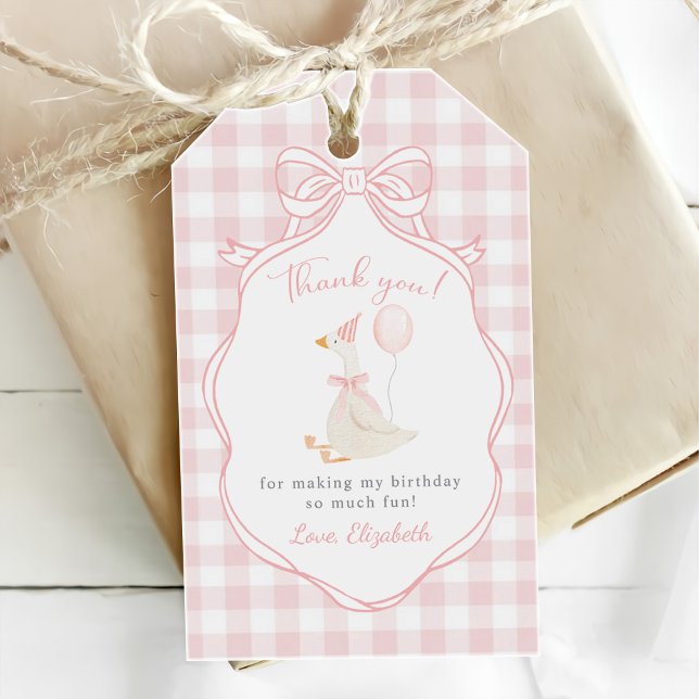 Etiqueta Para Presente Um Ganso Tolo Laço Rosa Primeiro Aniversário (Criador carregado)