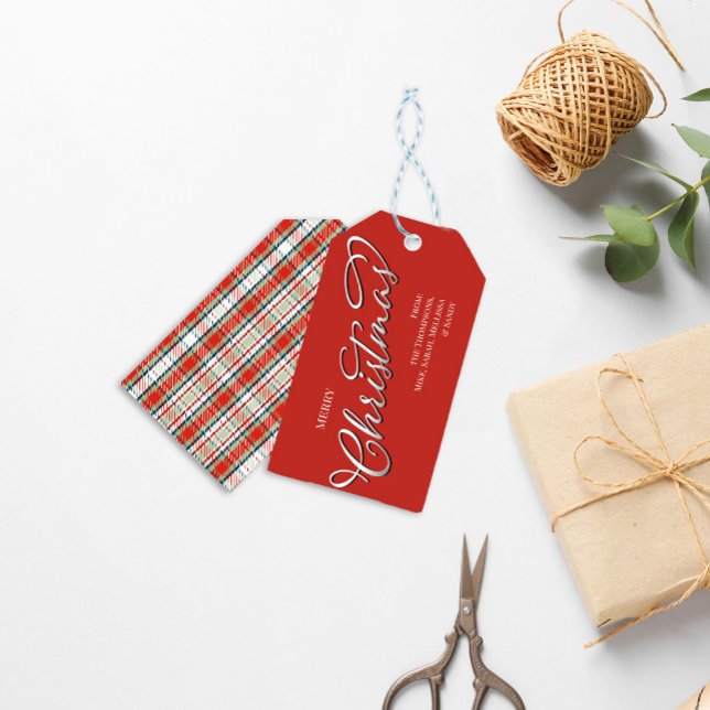 Etiqueta Para Presente Vermelho Verde Russo Feliz Natal (Merry Christmas stylish silver calligraphy script gift tag with a red and green plaid pattern. )