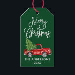 Etiqueta Para Presente Vintage Truck Christmas Green<br><div class="desc">Caligrafia moderna Script Watercolor Vintage Red Truck com Etiqueta de Presente de Árvore de Natal - Fundo Verde Florestal</div>