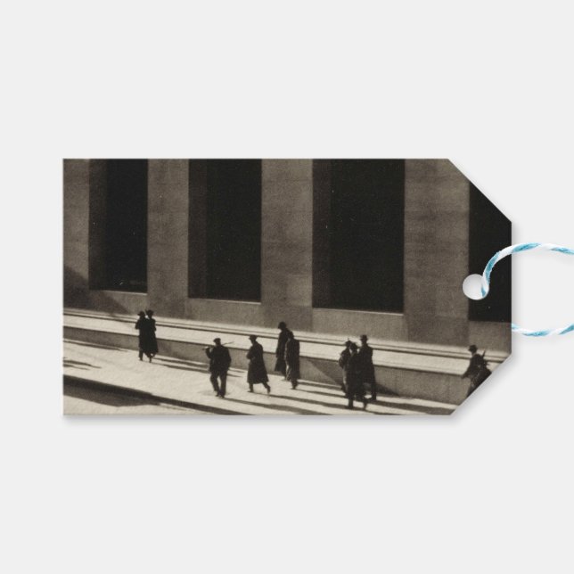 Etiqueta Para Presente Wall Street (por Paul Strand, 1915) (Frente (horizontal))