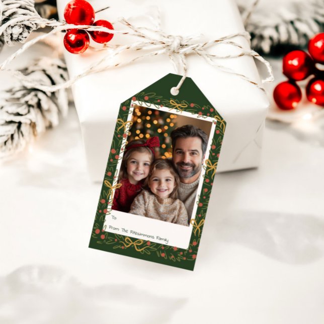 Etiqueta Para Presente Whimsical Holiday Wreath & Bows Photo Card (Whimsical Christmas Wreath holiday photo gift tag)