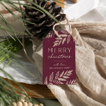 Etiqueta Para Presente Winter Laurel | Feliz Natal personalizado<br><div class="desc">Uma etiqueta de presente chic e elegante, de feriado, com folhagem botânica finamente detalhada sobre um fundo escuro e rico. "Feliz Natal" aparece no centro, junto com seu nome ou nomes familiares. Uma escolha refinada inspirada na natureza para a sua dádiva de Natal de 2021. As partes traseiras são de...</div>