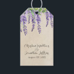 Etiqueta Para Presente Wisteria Roxita Romântica em Pergaminho Russo<br><div class="desc">Estas etiquetas de presentes românticas de casamento apresentam um design de papel pergaminho rústico com flores de wisteria púrpura de aquarela. No topo,  figura uma delicada vinha floral de asteria e verde.</div>