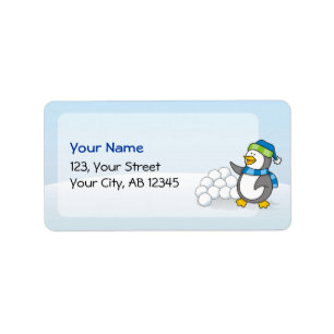 Etiqueta Pinguim pequeno com bolas de neve balançando