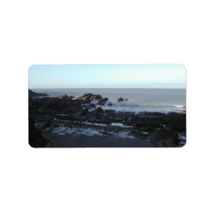 Etiqueta Praia rochosa. Vista litoral cénico