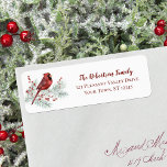 Etiqueta Red Cardinal Winter Christmas Return Address (Ende<br><div class="desc">Adicione o toque final aos seus cartões de Natal e correio de férias, com estas deliciosas etiquetas de endereço de retorno, com um cardeal vermelho de cor-d-água giro num galho de pinheiros coberto de neve, decorado com gramíneas de bagas sagradas. Se você quiser que o design ou o design em...</div>