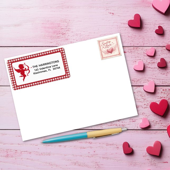 Etiqueta Red & White Plaid Gingham Valentine Cupid & Bow (Criador carregado)