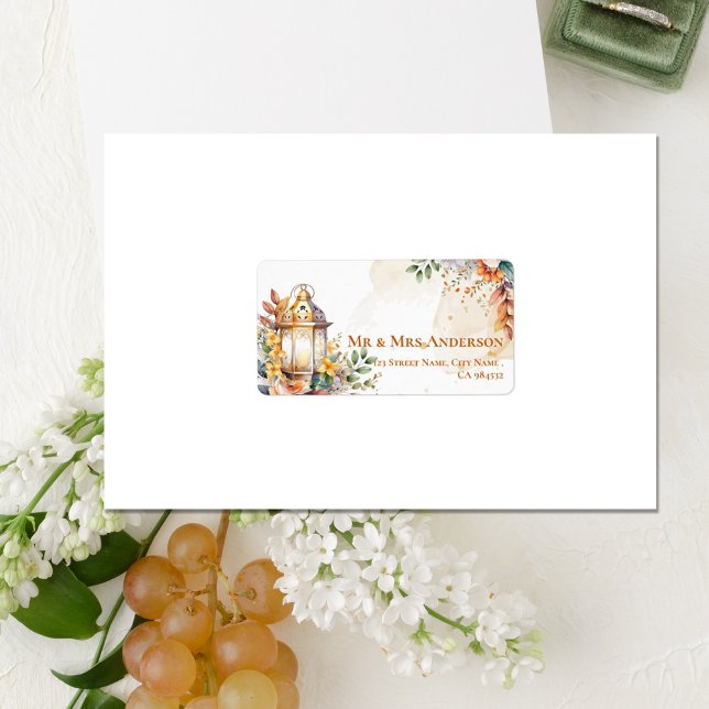Etiqueta Rustic Lanterna Yellow Casamento outono Endereço (Cute Lantern Yellow Floral Fall Wedding Address Label)