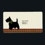 Etiqueta Scottie Dog Scottie Xadrez Christmas Cute<br><div class="desc">Cachorro Negra Terrier com colarinho Holly de Natal com Padrão de Feriado de Xadrez de Tartan Scotch. Perfeito para donos de animais de estimação e amantes de os animais.</div>