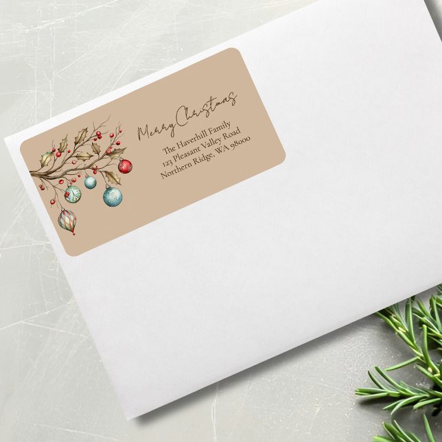Etiqueta Script Elegante de Natal em Aquarela (Watercolor ornaments return address label with beige background color.)