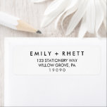 Etiqueta Southern Belle Wedding<br><div class="desc">Estas etiquetas de volta do casamento de ventre do sul são perfeitas para um casamento moderno. A design minimalista apresenta tipografia branca e preta russa, mas elegante, para um olhar simples. Compre o tamanho da etiqueta do endereço de devolução para seus convites de casamento e o tamanho da etiqueta do...</div>