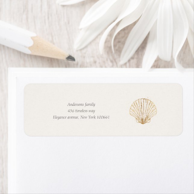 Etiqueta Stylish Coastal Seashell Wedding Address Label (Insitu)