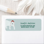 Etiqueta Urso Polar no Winter Hat Christmas Return Address<br><div class="desc">Estas etiquetas de endereço de retorno são perfeitas para enviar cartões de Natal. As etiquetas apresentam uma ilustração pintada de um urso polar vestindo um chapéu vermelho de inverno.</div>