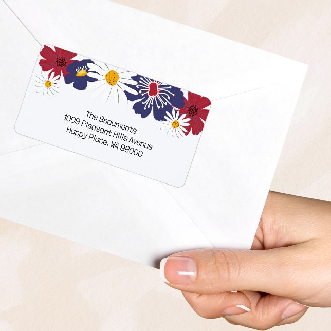 Etiqueta Vermelho Branco Azul Retro Floral Verão (Red white and blue floral address label on the back of a white envelope.)