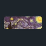 Etiqueta Vincent van Gogh - Noite Estrelada<br><div class="desc">Starry Night (1889), por Vincent van Gogh, é um apos impressionismo de pintura paisagística de arte. Uma vista de uma cidade num vale à noite com as nuvens a girar, as estrelas a brilhar e uma bela lua ouro amarela. Foi pintado durante o dia pela memória e é a pintura...</div>