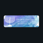 Etiqueta Watercolor Menorah Hanukkah Chanukah Return<br><div class="desc">Envie seus convites para Hanukkah ou cartões de natal e agradeça as cartas com esses adesivos de etiqueta azul de retorno de aquarela. Menorah branca com estrela de David no meio. Modelos editáveis para que você possa alterar a fonte e o tamanho.</div>
