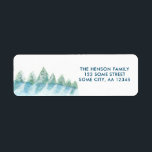 Etiqueta Winter Forest Watercolor Christmas Return Endereço<br><div class="desc">Etiqueta de Endereço de Feriado de Natal com Cor Aquática da Floresta de inverno. Desenho de aquarelas das árvores no inverno,  floresta de inverno com neve em cores azul e verde. A design é pacífica e calma. Personalize o endereço.</div>
