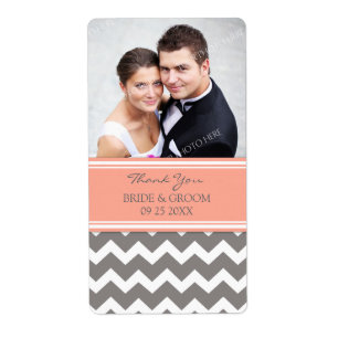 Etiquetas de casamento cinzentas corais da foto de