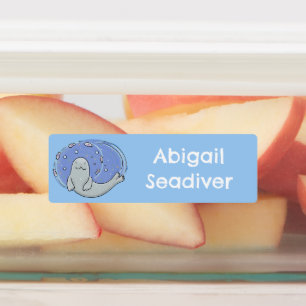 Etiquetas Foca-branca feliz e desenho animado de azul-peixe