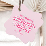 Etiquetas Para Lembrancinhas Bachelorette Rosa<br><div class="desc">Adicione um toque divertido à sua festa de solteira cor-de-rosa com as nossas etiquetas de favoritos da Bachelorette cor-de-rosa! Perfeito para um tema de festa de solteira cor-de-rosa, tema de festa de solteira de vaqueira rosa, ou uma festa de solteira rosa e laranja vibrante. Ideal para uma festa de solteira...</div>