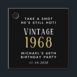 Etiquetas Para Lembrancinhas Funny Vintage 60th Festa de aniversário Black<br><div class="desc">Festa negra engraçada favorece etiquetas para sua comemoração de 60 anos. Personalize "Tome uma Foto,  Ele ainda está quente" e "Vintage",  se desejar,  e adicione seu ano de nascimento,  nome e data de festa de aniversário.</div>