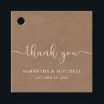 Etiquetas Para Lembrancinhas Marcas de agradecimento rústicas minimalistas<br><div class="desc">Concebido para combinar com a nossa Coleção Rústica Minimalista, esta etiqueta de agradecimento personalizável apresenta uma fonte clássica branca num fundo com efeito kraft. Esta é uma coleção rústica minimalista simples, muito versátil e adequada para qualquer época de casamento. Para personalização mais avançada deste design, por exemplo, alterar o layout,...</div>