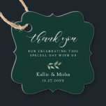 Etiquetas Para Lembrancinhas Nado de Emerald, Branch Natural Botânico Obrigado<br><div class="desc">Elegante galho botânico de aquarela,  obrigado de casamento você favorece etiquetas. "obrigado você" em caligrafia branca com linhas para sua mensagem,  nomes e data do evento. Os fundos apresentam cor verde esmeralda sólida.</div>