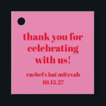 Etiquetas Para Lembrancinhas Red Modern Bat Mitzvah, Cor-de-Rosa Personalizada,<br><div class="desc">Tipografia em negrito personalizada rosa-claro e preto vermelho Bat Mitzvah agradece as etiquetas de favorecimento</div>