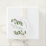 Etiquetas Para Lembrancinhas Watercolor Winter Greenery Modern Christmas<br><div class="desc">Aumente sua experiência de doação de Natal com esta elegante Tag de presente de Natal do Winter Greenery Feliz. Feita com cuidado e concebida para adicionar um toque personalizado aos vossos presentes, esta etiqueta é um delicioso complemento aos vossos preparados festivos. Apresentando uma encantadora pintura aquosa de verde-inverno e bagas...</div>