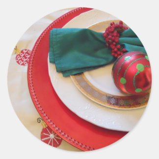 Etiquetas redondas com os ornamento vermelhos,