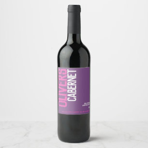 Etiquetas roxas do vinho do texto dos fabricantes