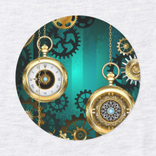 Etiquetas Steampunk Jewelry Watch em um fundo verde