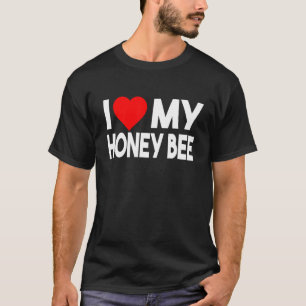 Eu Amo Minha Camisa De Abelhas De Mel, Um Casaco D
