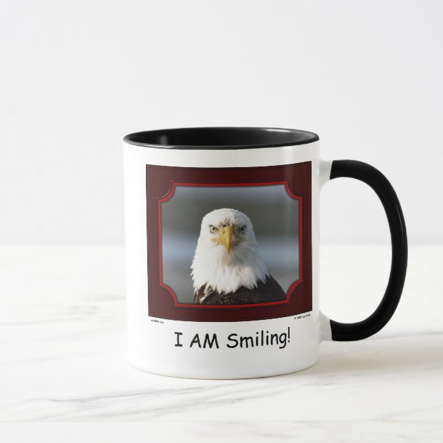 "EU estou sorrindo!" Caneca da águia americana (Direita)