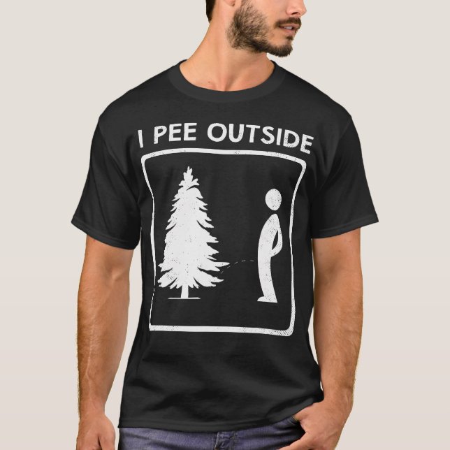 Eu faço xixi fora da Camiseta de humor de acampame (Frente)