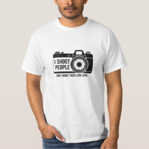 Eu fotografo pessoas camiseta preta