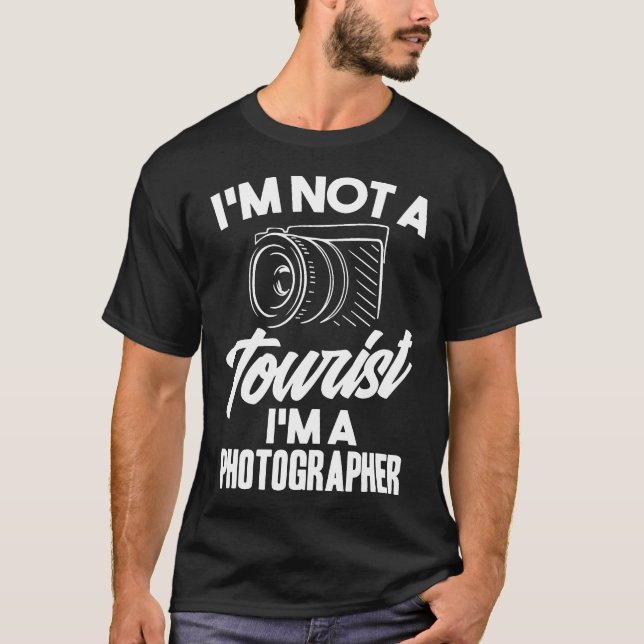 Eu não sou um turista, sou uma camiseta engraçada  (Frente)