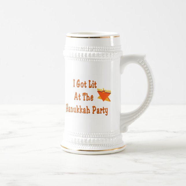 Eu obtive o Lit na caneca de cerveja do partido de (Direita)