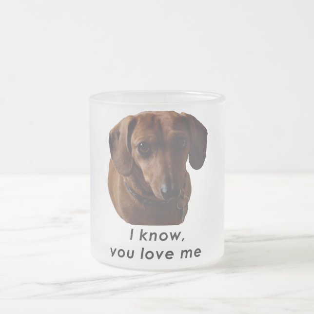 Eu sei que você me ama caneca do Dachshund (Centro)
