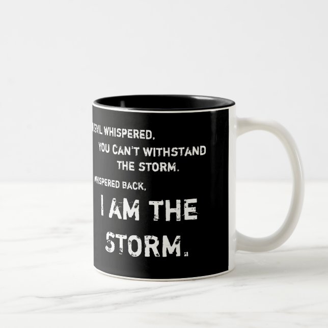 Eu sou a caneca Storm Lion Black and White (Direita)