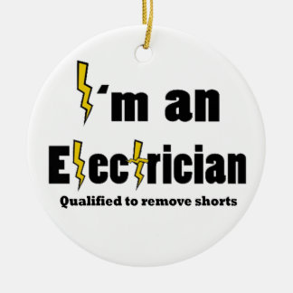 Eu sou um Electritian qualificado aos enfeites de