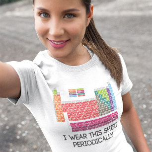 Eu visto esta camisa periòdicamente