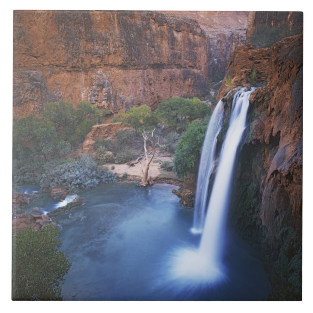 EUA, Arizona, Grand Canyon, Havasu Falls (Frente)