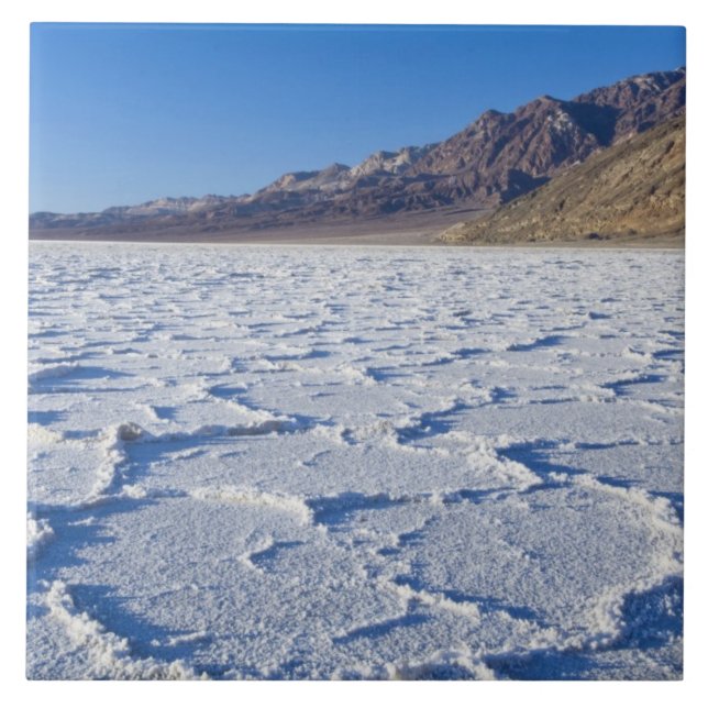 EUA, CA, Death Valley NP, Sal Formations at (Frente)