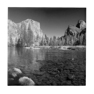 EUA, Califórnia. Vista do Vale de Yosemite
