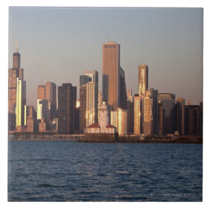 EUA, Illinois, Chicago, skyline da cidade sobre o